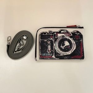 Brighton Flash Medium Camera Crossbody Wallet T2183M NWOT